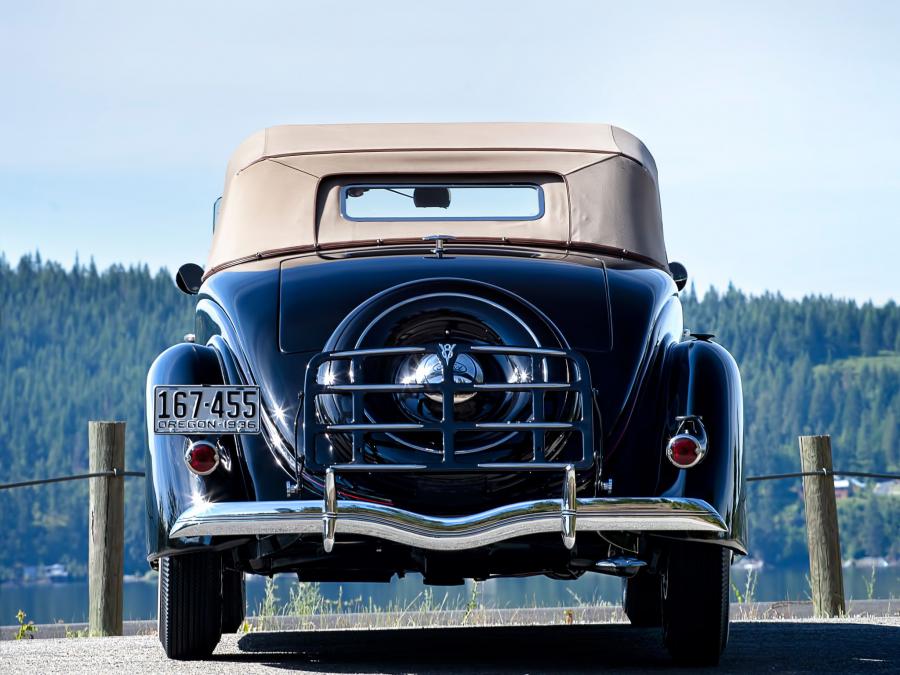  Ford V8 DeLuxe Roadster 1936 года  (фото 25 из 32)